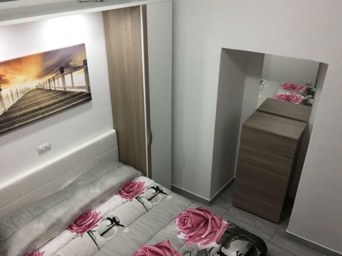 Alloggio Tulipano Apartman Acerra Kültér fotó